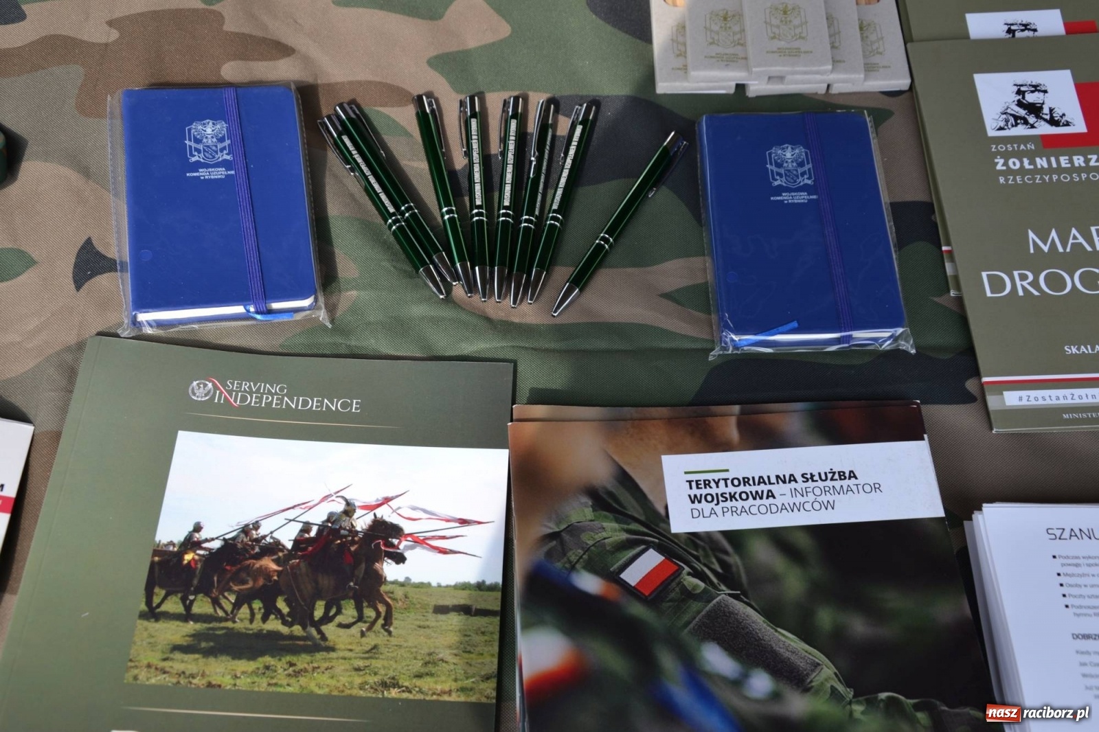 Zdjęcie w galerii na portalu naszraciborz.pl: Zostań Żołnierzem Rzeczypospolitej. Kampania na zamku  wiadomości z regionu