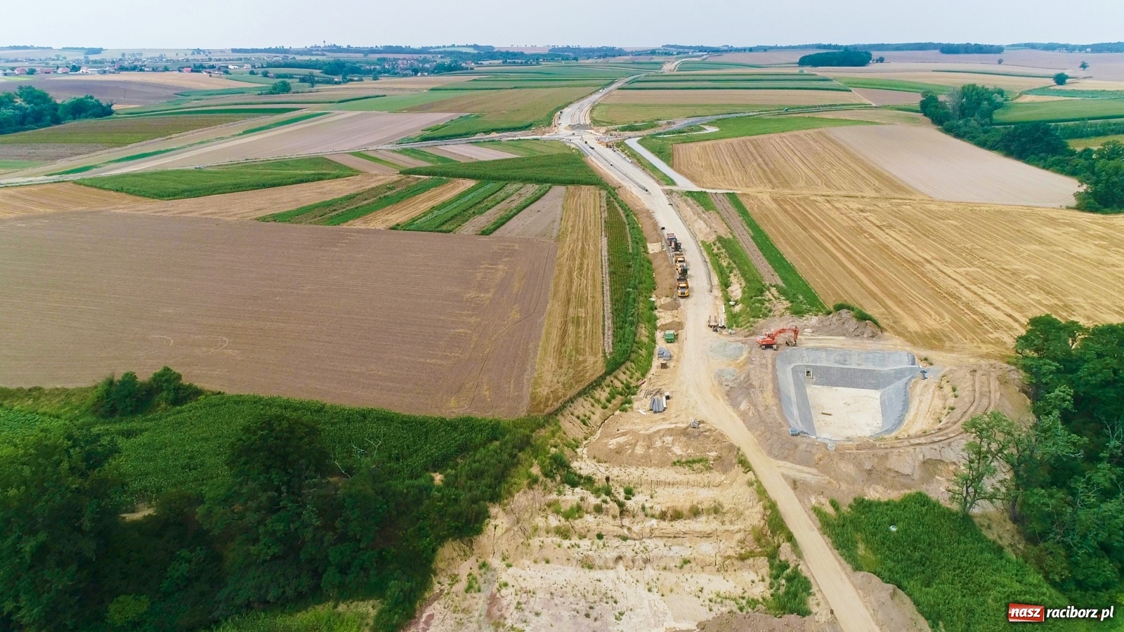 Zdjęcie w galerii na portalu naszraciborz.pl: Raport z budowy wschodniej obwodnicy. Prace postępują zgodnie z planem [15.08.2020]  wiadomości z regionu