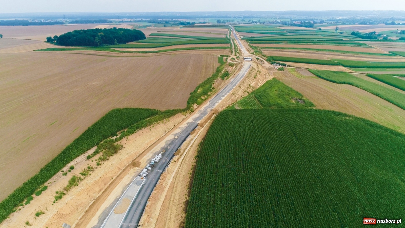 Zdjęcie w galerii na portalu naszraciborz.pl: Raport z budowy wschodniej obwodnicy. Prace postępują zgodnie z planem [15.08.2020]  wiadomości z regionu
