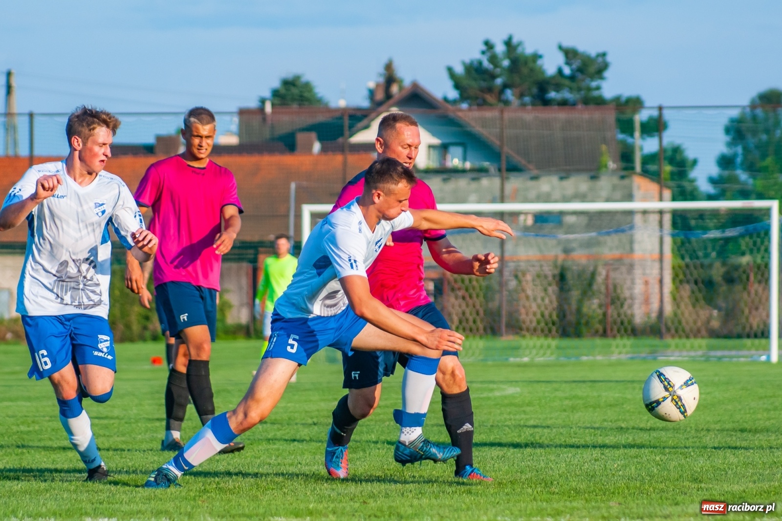 Zdjęcie w galerii na portalu naszraciborz.pl: Festiwal karnych i goli w Krzyżanowicach [FOTO i WIDEO] wiadomości z regionu