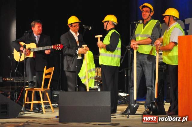 Zdjęcie w galerii na portalu naszraciborz.pl: Kabaret ZGŻYD ma 30 lat wiadomości z regionu