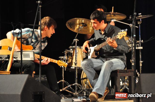 Zdjęcie w galerii na portalu naszraciborz.pl: Kabaret ZGŻYD ma 30 lat wiadomości z regionu