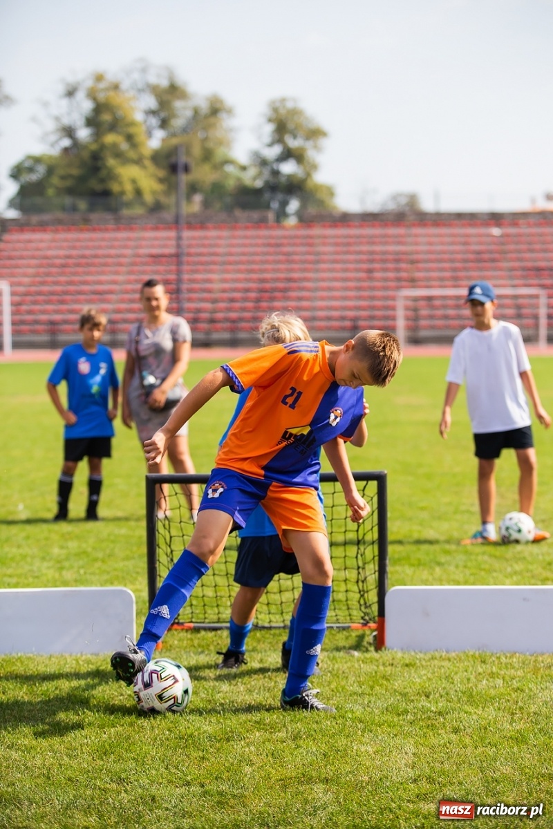 Zdjęcie w galerii na portalu naszraciborz.pl: Mistrzostwa Powiatu Raciborskiego 1 vs 1 w piłce nożnej chłopców wiadomości z regionu