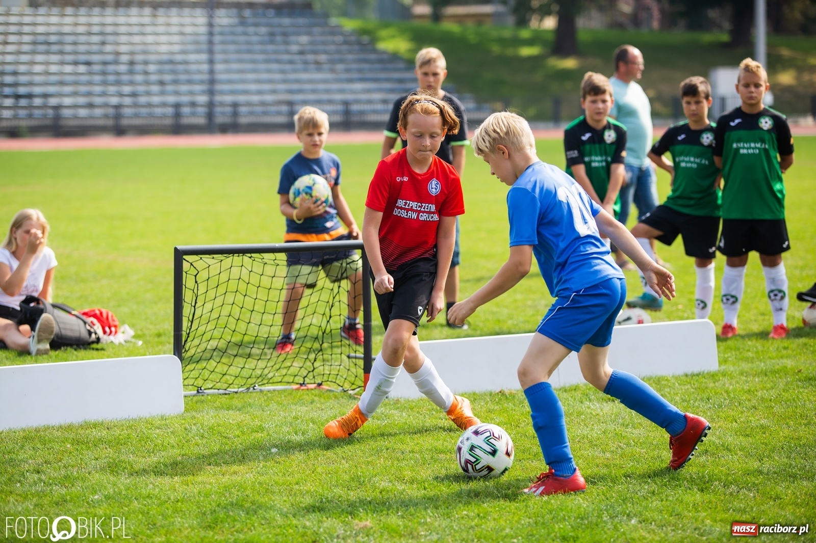 Zdjęcie w galerii na portalu naszraciborz.pl: Mistrzostwa Powiatu Raciborskiego 1 vs 1 w piłce nożnej chłopców wiadomości z regionu