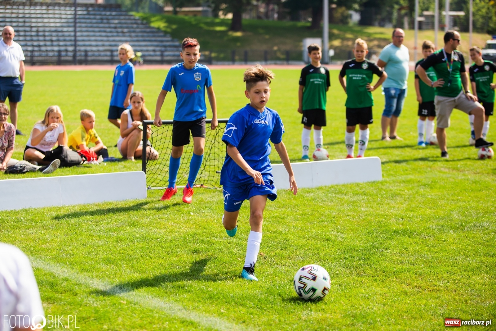 Zdjęcie w galerii na portalu naszraciborz.pl: Mistrzostwa Powiatu Raciborskiego 1 vs 1 w piłce nożnej chłopców wiadomości z regionu