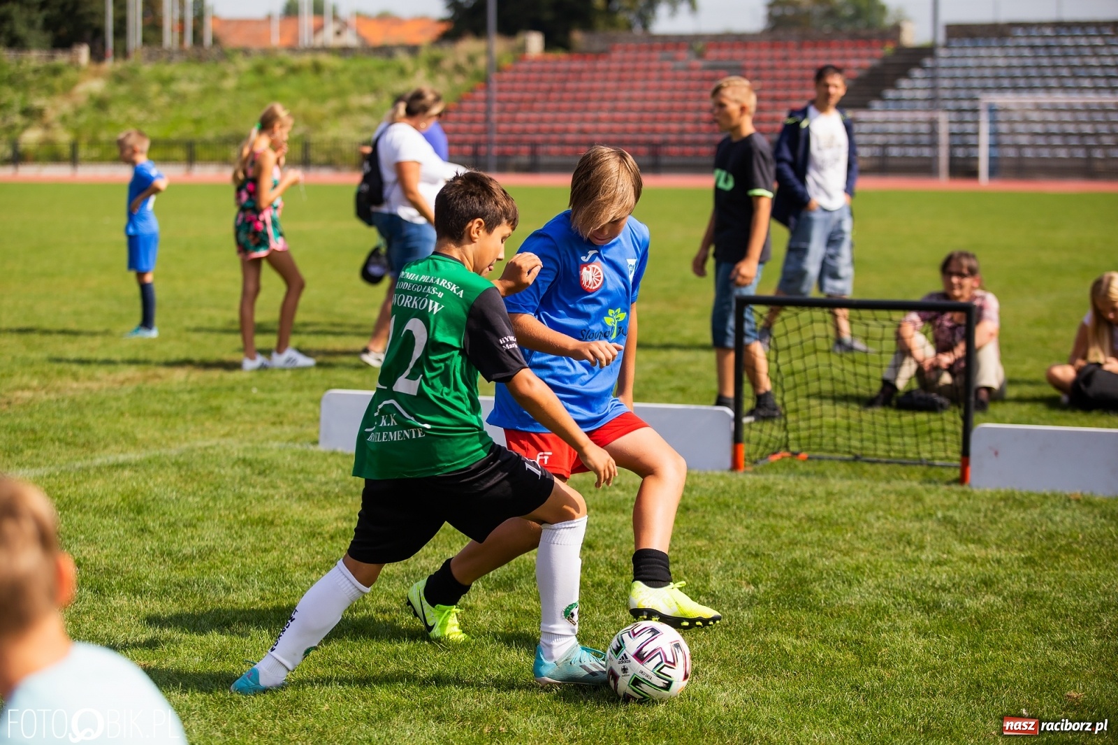 Zdjęcie w galerii na portalu naszraciborz.pl: Mistrzostwa Powiatu Raciborskiego 1 vs 1 w piłce nożnej chłopców wiadomości z regionu