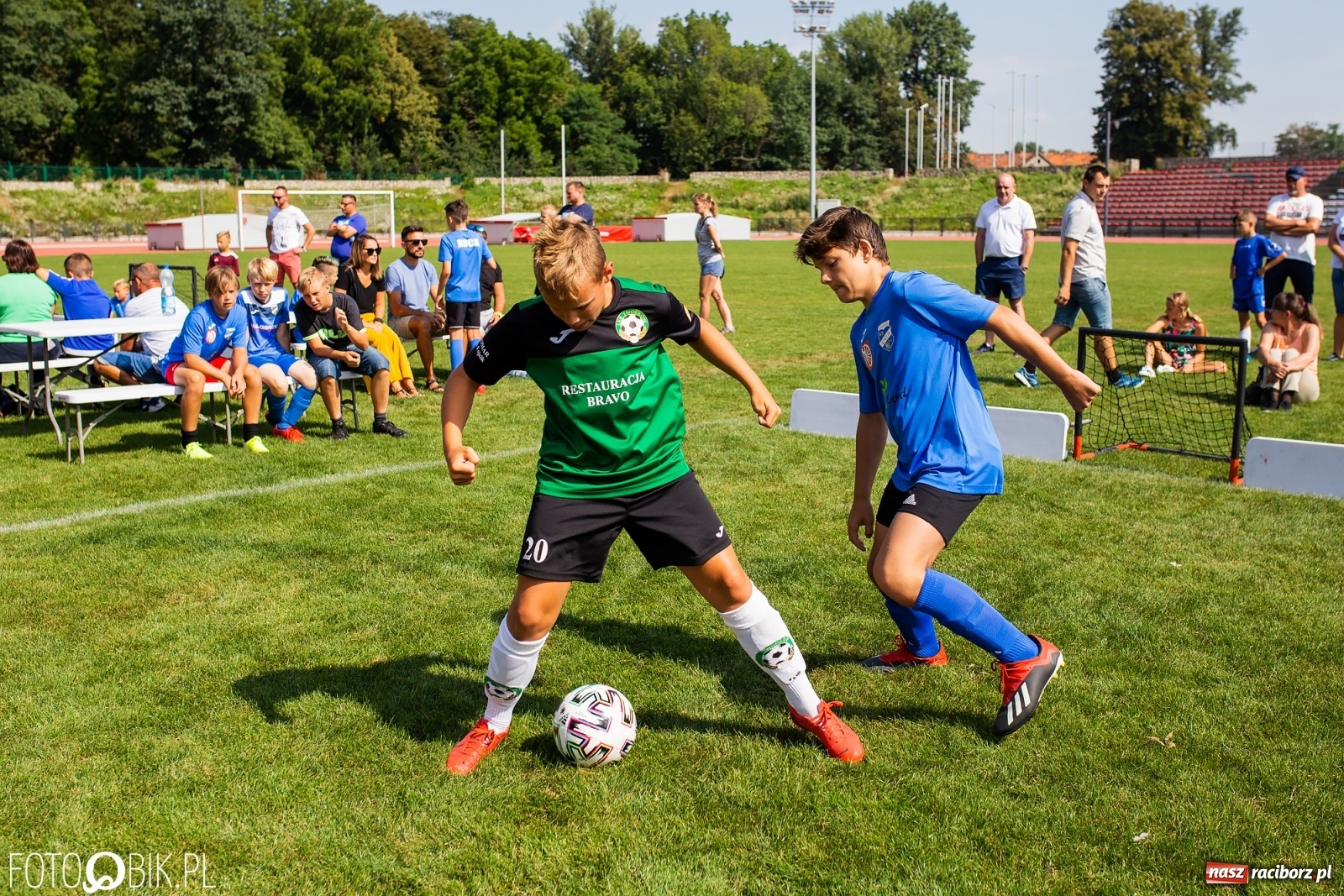 Zdjęcie w galerii na portalu naszraciborz.pl: Mistrzostwa Powiatu Raciborskiego 1 vs 1 w piłce nożnej chłopców wiadomości z regionu