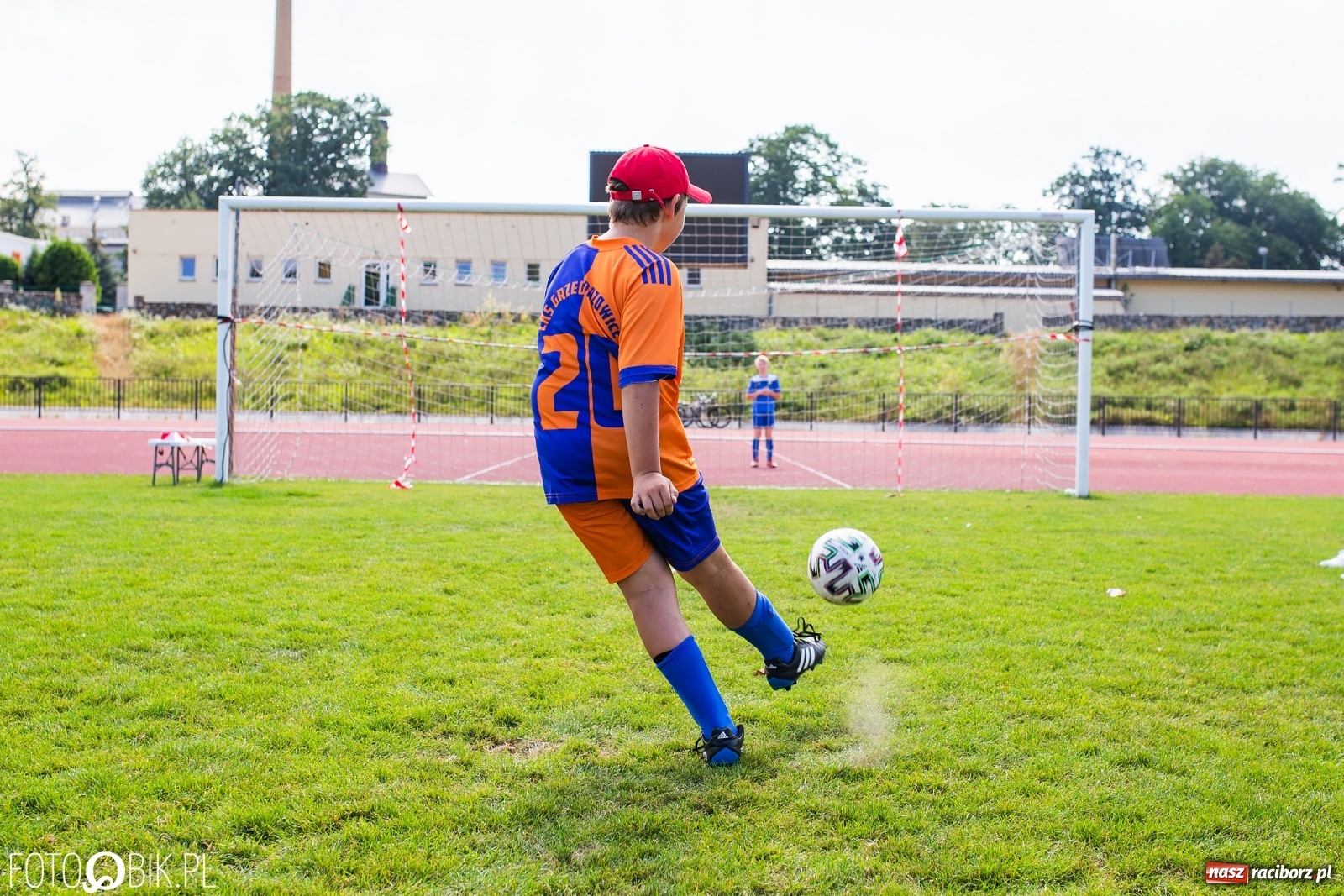 Zdjęcie w galerii na portalu naszraciborz.pl: Mistrzostwa Powiatu Raciborskiego 1 vs 1 w piłce nożnej chłopców wiadomości z regionu