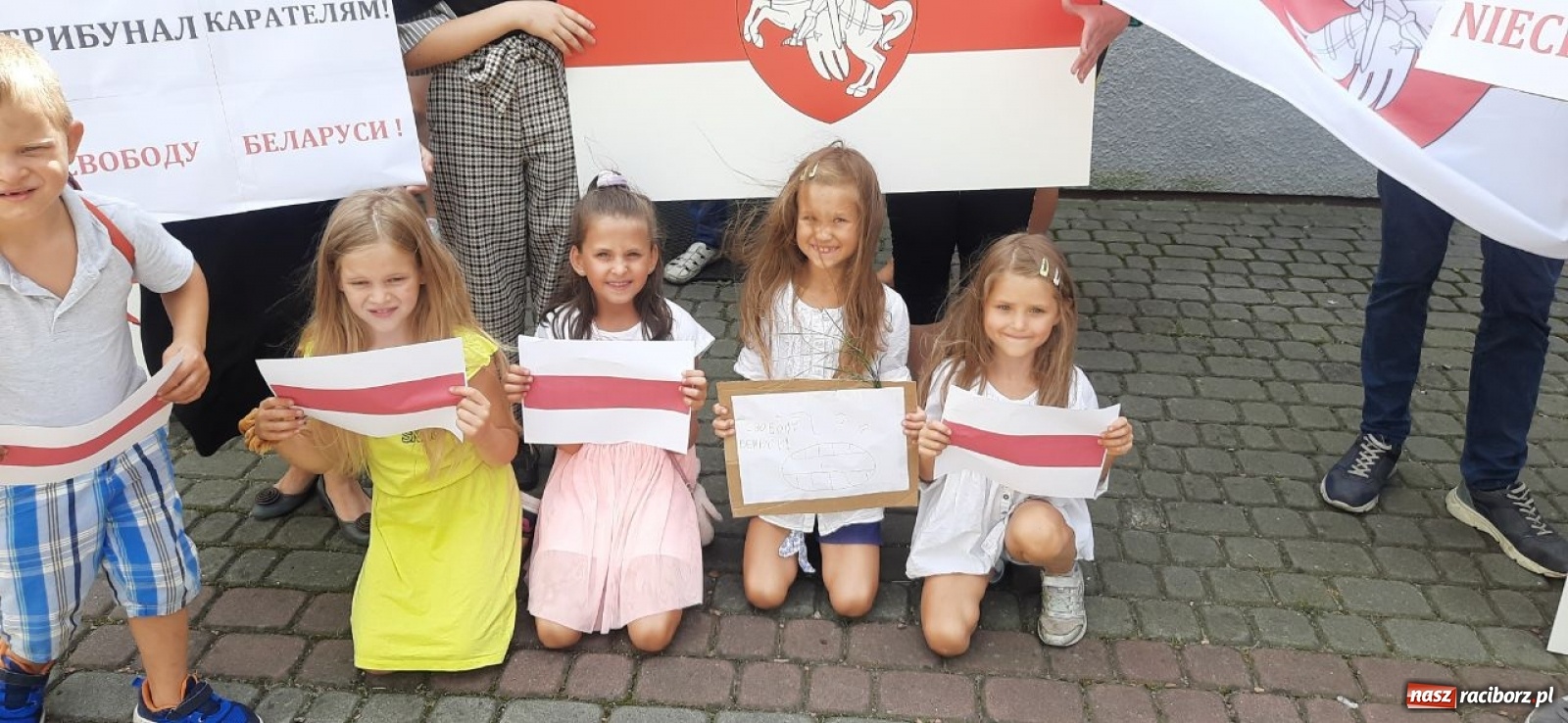 Zdjęcie w galerii na portalu naszraciborz.pl: Solidarni z Białorusią w Raciborzu  wiadomości z regionu