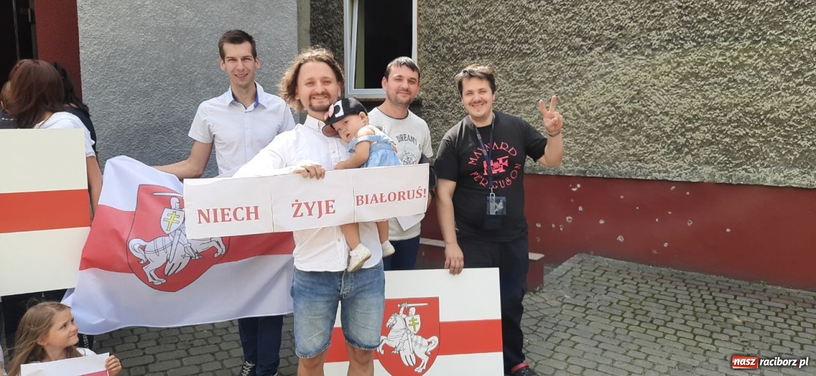 Zdjęcie w galerii na portalu naszraciborz.pl: Solidarni z Białorusią w Raciborzu  wiadomości z regionu
