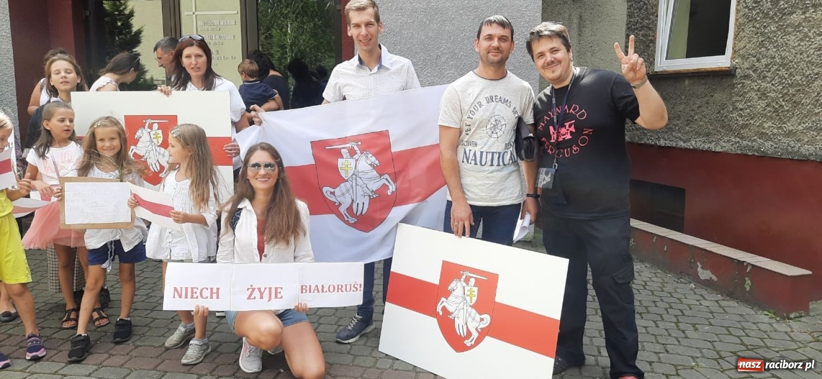 Zdjęcie w galerii na portalu naszraciborz.pl: Solidarni z Białorusią w Raciborzu  wiadomości z regionu
