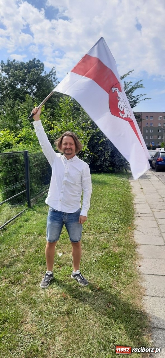 Zdjęcie w galerii na portalu naszraciborz.pl: Solidarni z Białorusią w Raciborzu  wiadomości z regionu