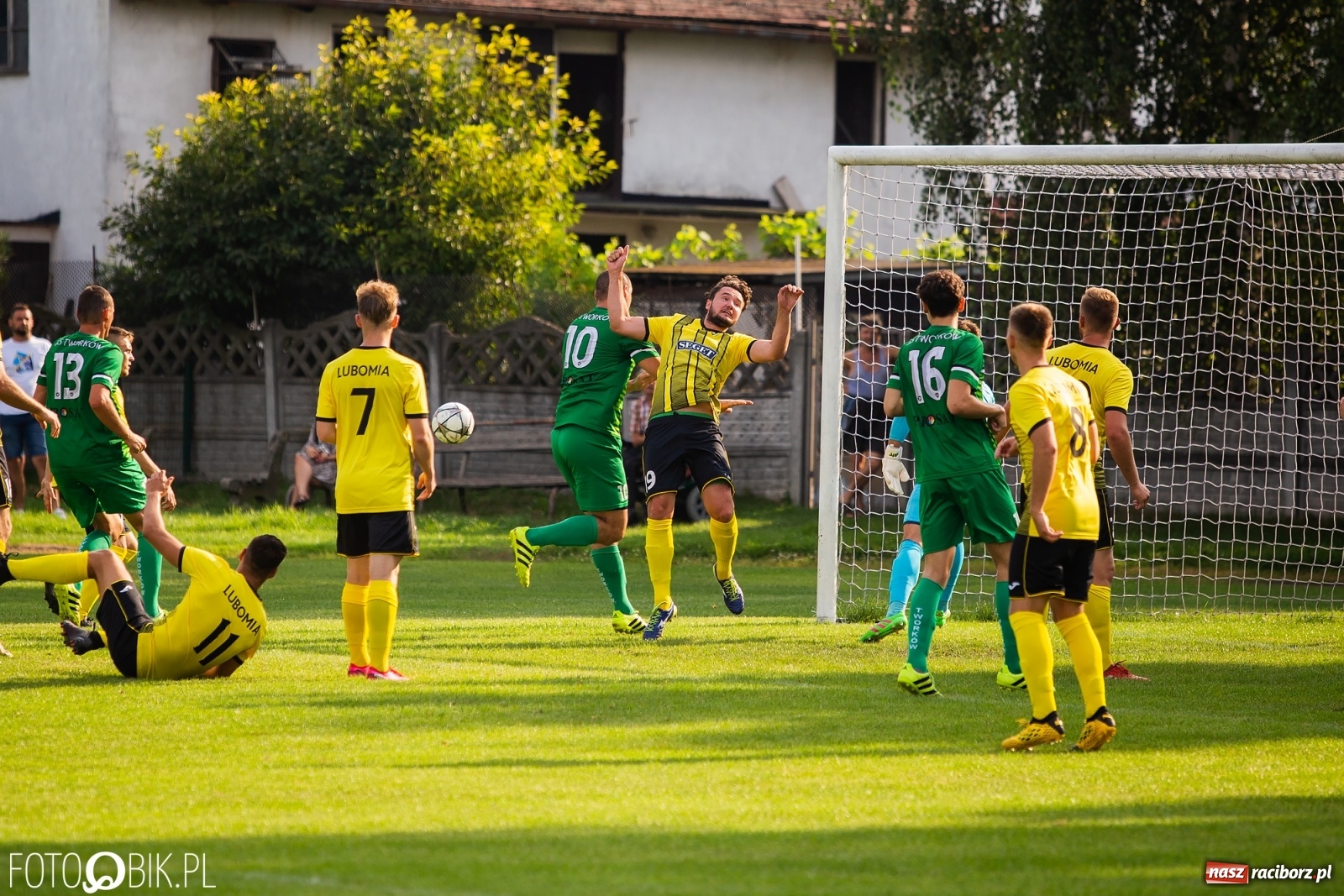 Zdjęcie w galerii na portalu naszraciborz.pl: Klasa okręgowa. Silesia pokonana, pozycja lidera utrzymana [FOTO] wiadomości z regionu
