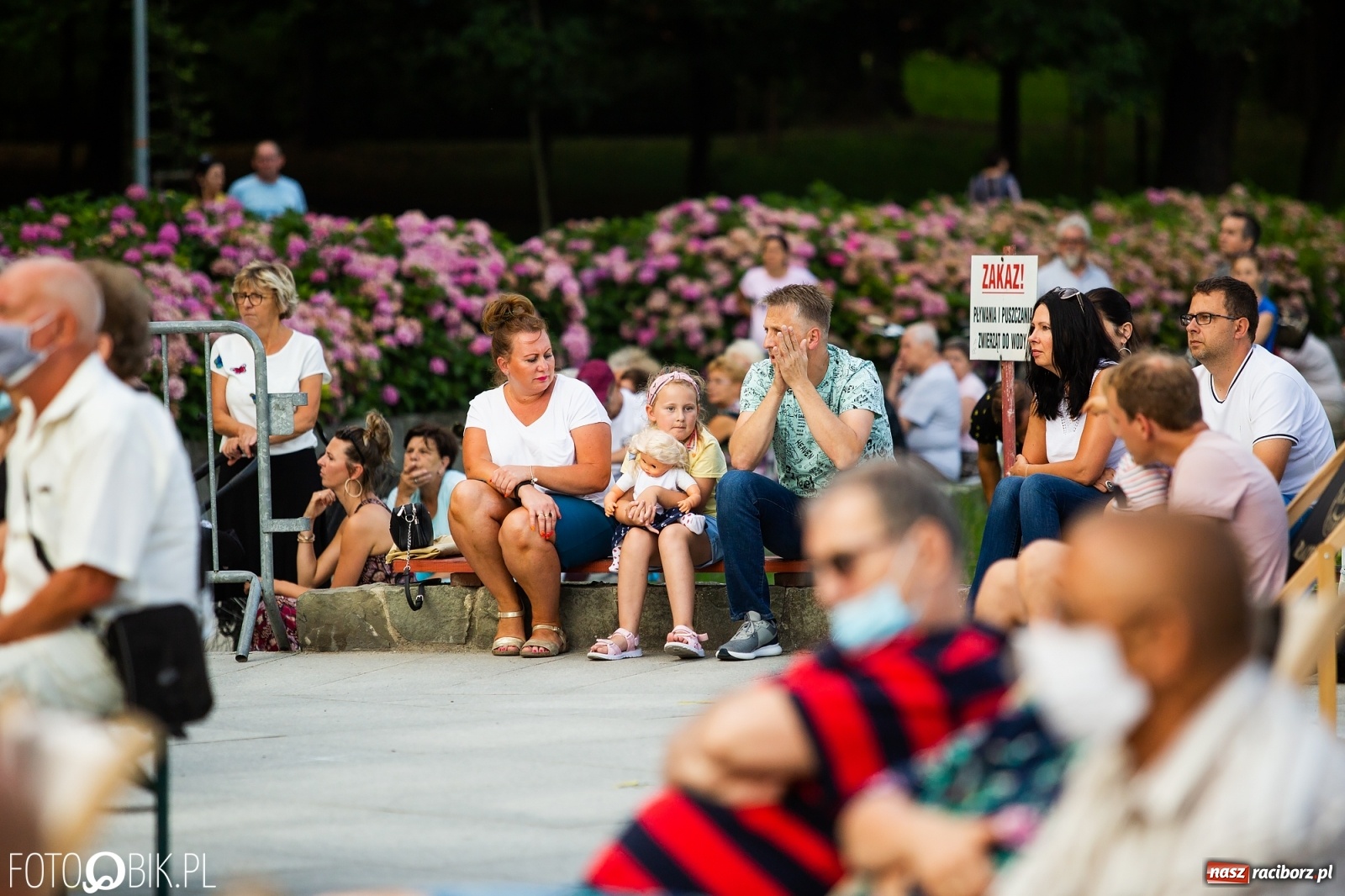 Zdjęcie w galerii na portalu naszraciborz.pl: Debiutancki koncert Janka Górki w parku Roth wiadomości z regionu
