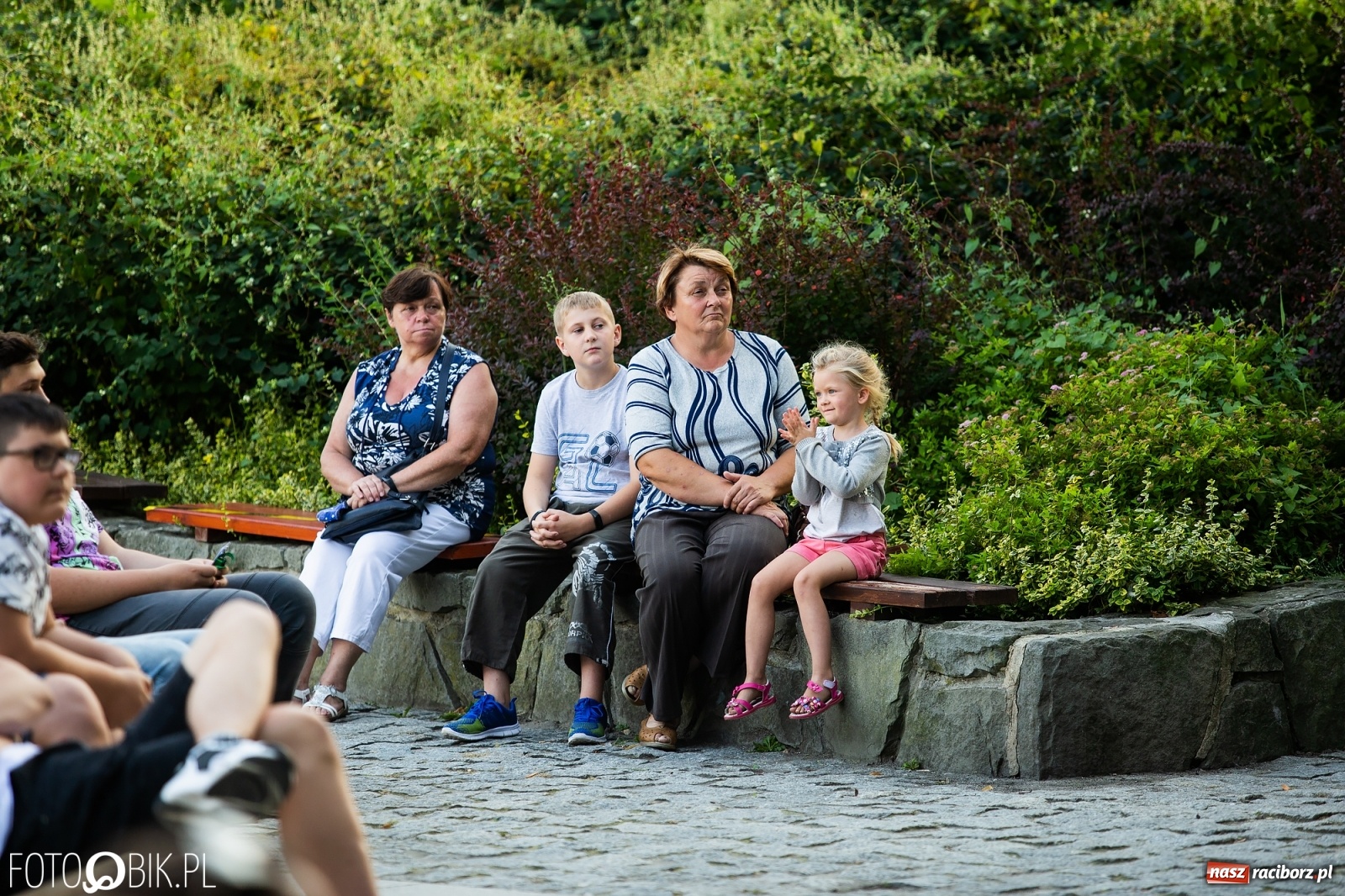 Zdjęcie w galerii na portalu naszraciborz.pl: Debiutancki koncert Janka Górki w parku Roth wiadomości z regionu