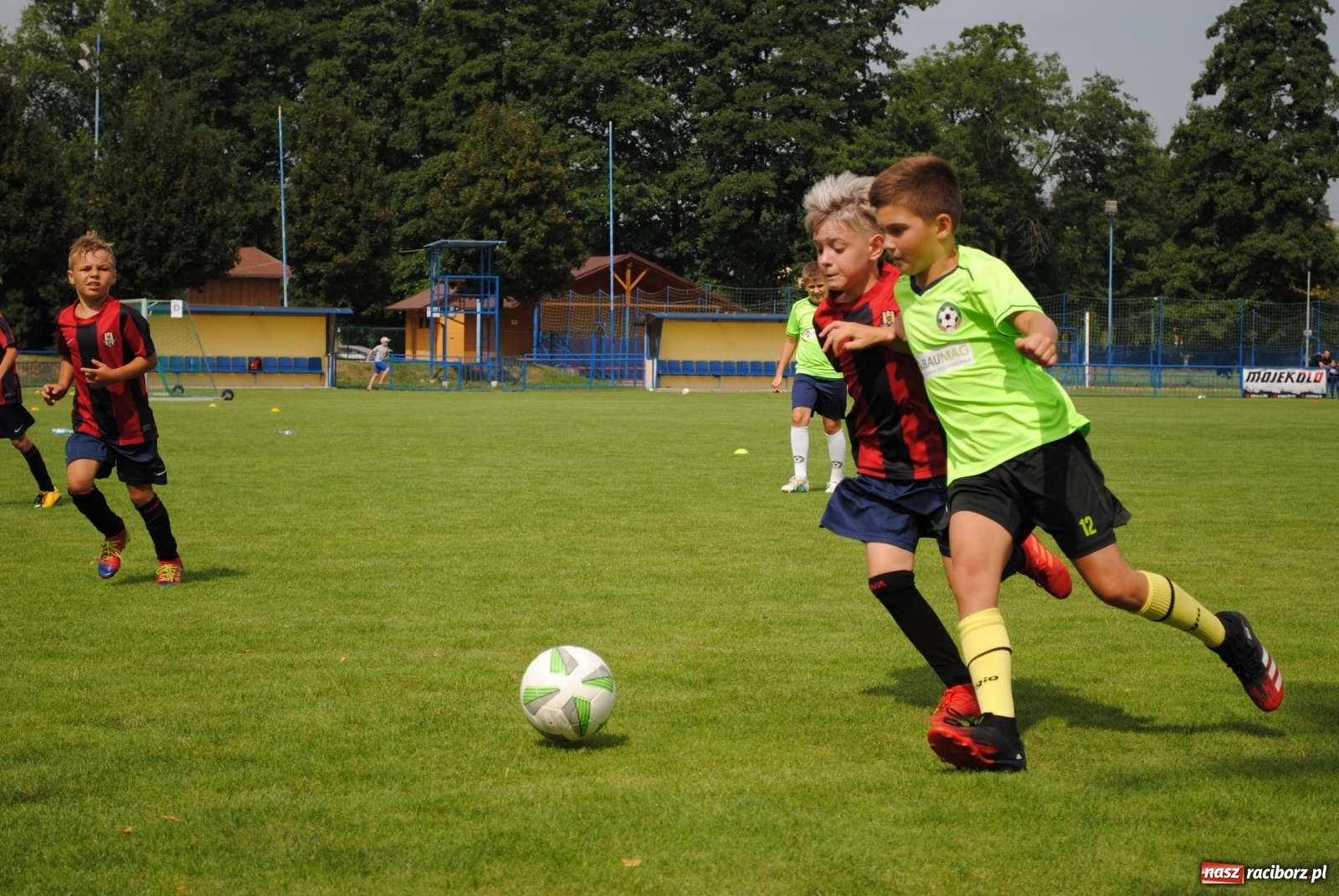 Zdjęcie w galerii na portalu naszraciborz.pl: Orliki LKS Tworków na podium turnieju w Czechach wiadomości z regionu