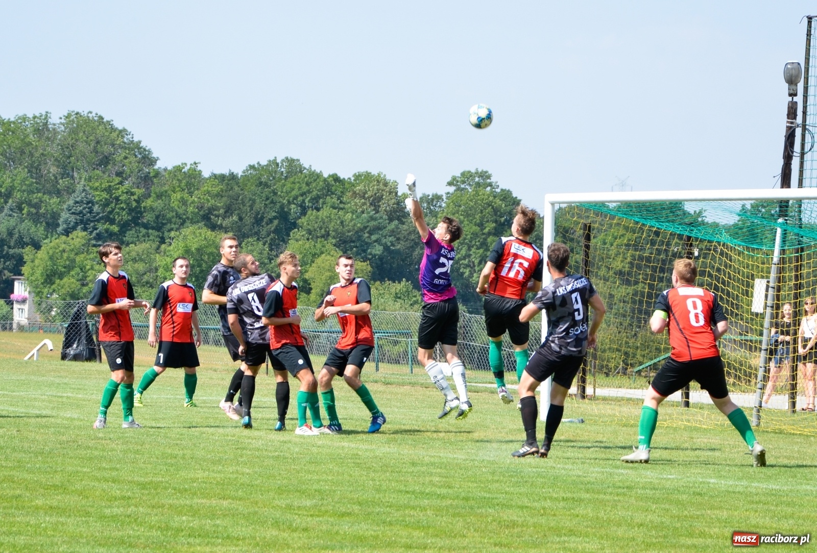 Zdjęcie w galerii na portalu naszraciborz.pl: B klasa. Owsiszcze znów zwycięskie [FOTO] wiadomości z regionu