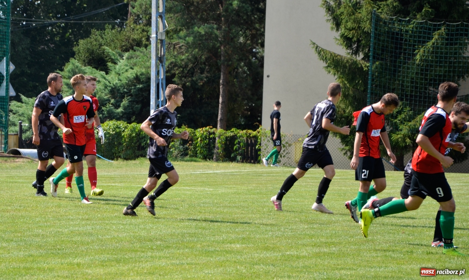 Zdjęcie w galerii na portalu naszraciborz.pl: B klasa. Owsiszcze znów zwycięskie [FOTO] wiadomości z regionu