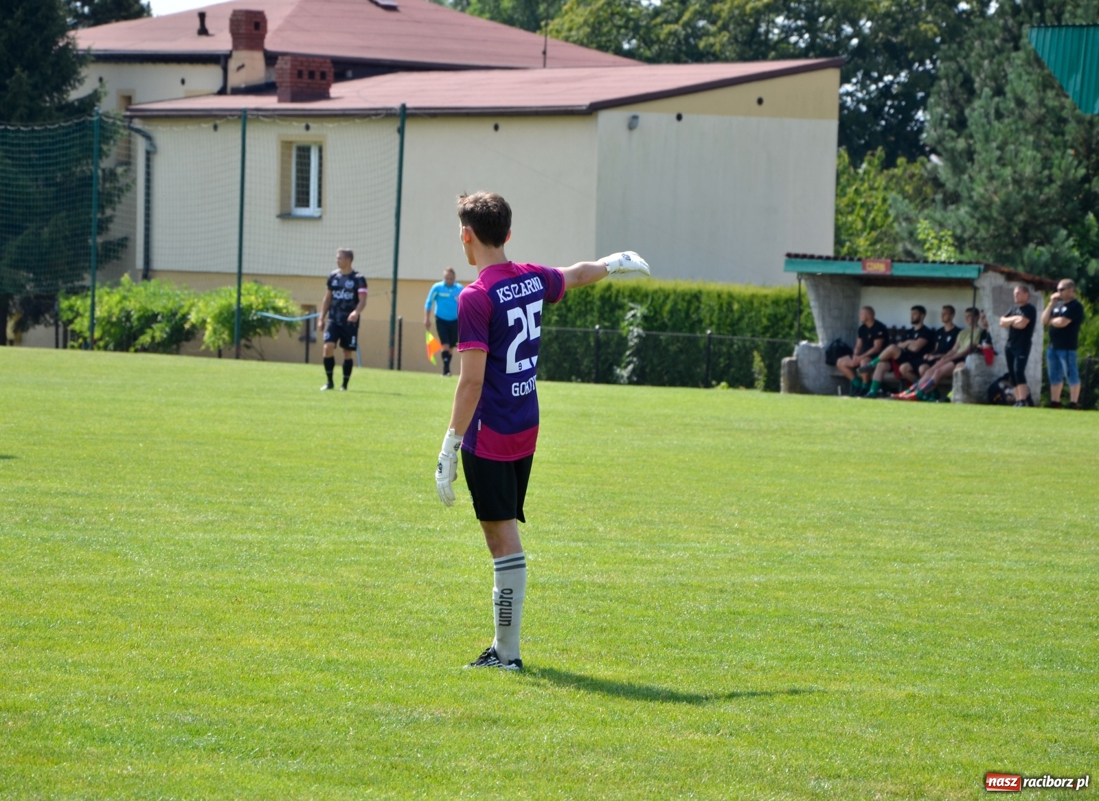 Zdjęcie w galerii na portalu naszraciborz.pl: B klasa. Owsiszcze znów zwycięskie [FOTO] wiadomości z regionu