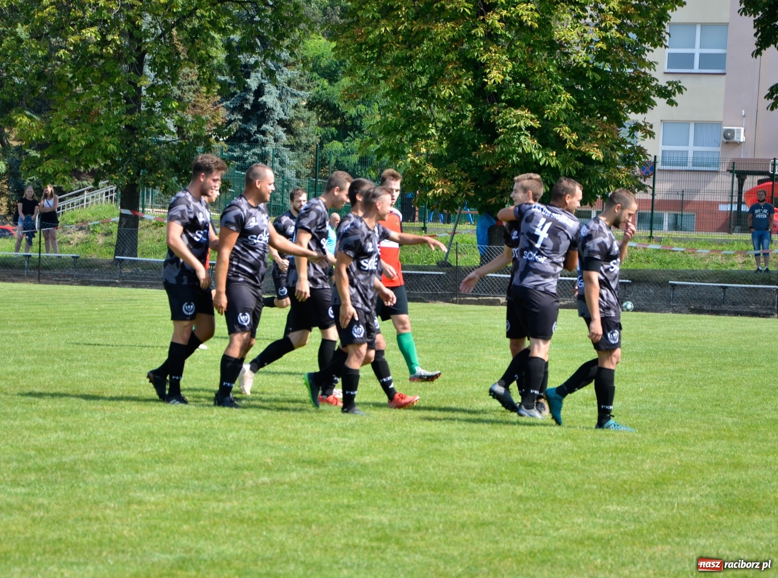 Zdjęcie w galerii na portalu naszraciborz.pl: B klasa. Owsiszcze znów zwycięskie [FOTO] wiadomości z regionu