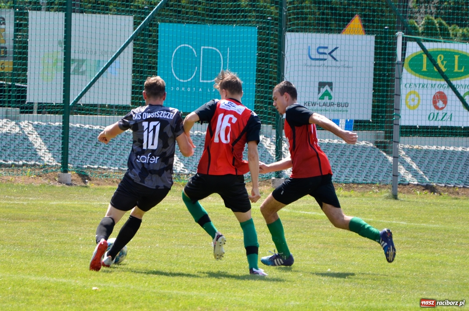 Zdjęcie w galerii na portalu naszraciborz.pl: B klasa. Owsiszcze znów zwycięskie [FOTO] wiadomości z regionu