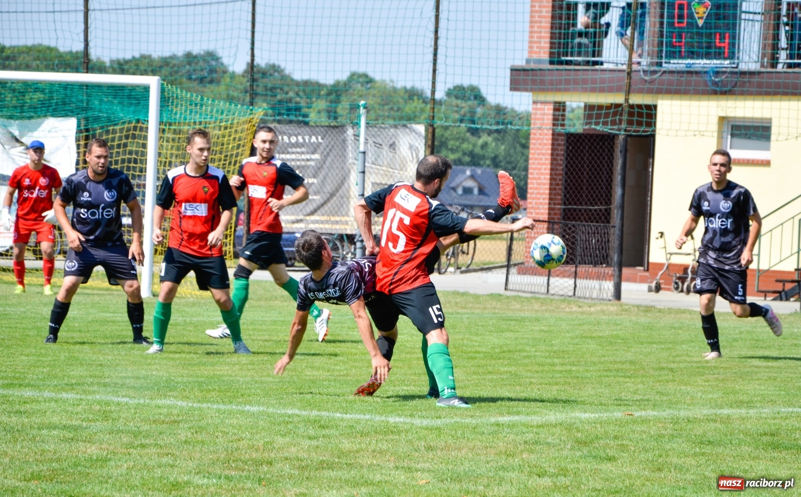 Zdjęcie w galerii na portalu naszraciborz.pl: B klasa. Owsiszcze znów zwycięskie [FOTO] wiadomości z regionu
