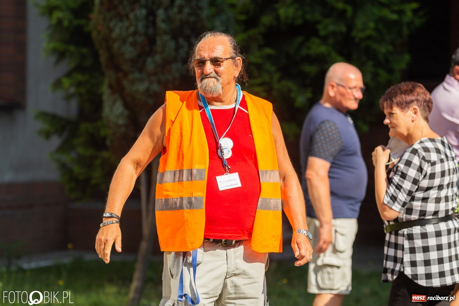 Zdjęcie w galerii na portalu naszraciborz.pl: Raciborska pielgrzymka na Jasną Górę w formie sztafety wiadomości z regionu