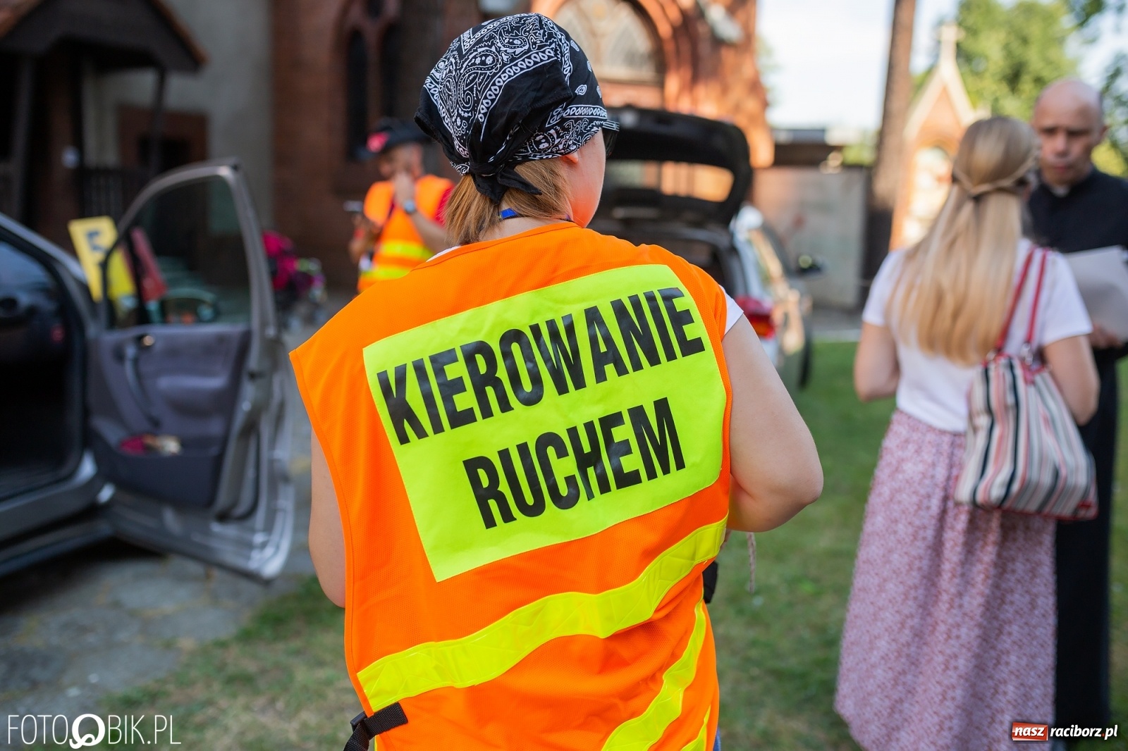 Zdjęcie w galerii na portalu naszraciborz.pl: Raciborska pielgrzymka na Jasną Górę w formie sztafety wiadomości z regionu