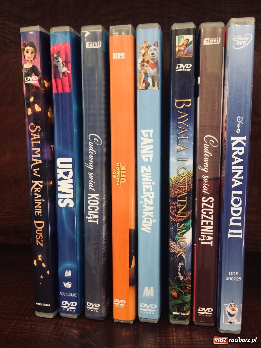 Zdjęcie w galerii na portalu naszraciborz.pl: Filmowe nowości dla dzieci w raciborskiej bibliotece wiadomości z regionu
