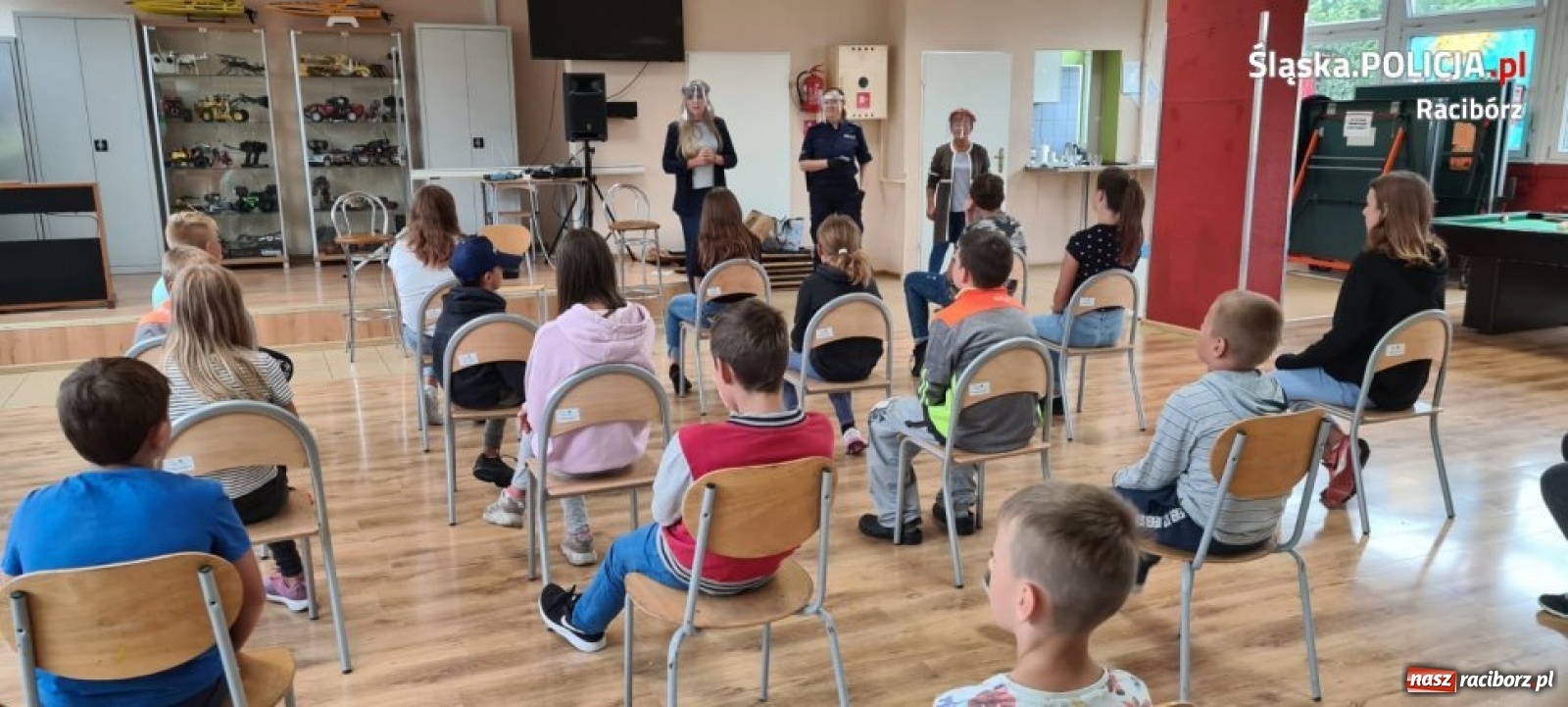 Zdjęcie w galerii na portalu naszraciborz.pl: Bezpieczne wakacje w Strefie. Wspólna akcja Sanepidu i raciborskiej policji wiadomości z regionu