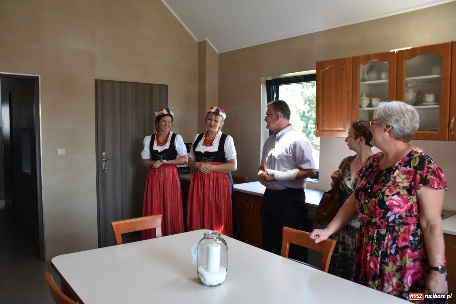 Zdjęcie w galerii na portalu naszraciborz.pl: Komisja konkursowa gościła w Centrum Integracji i Aktywności Społecznej w Rudyszwałdzie wiadomości z regionu