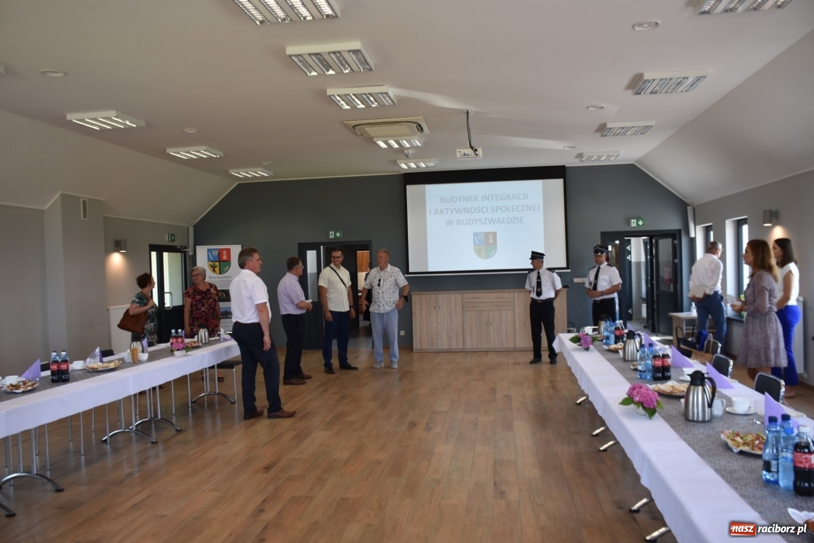 Zdjęcie w galerii na portalu naszraciborz.pl: Komisja konkursowa gościła w Centrum Integracji i Aktywności Społecznej w Rudyszwałdzie wiadomości z regionu