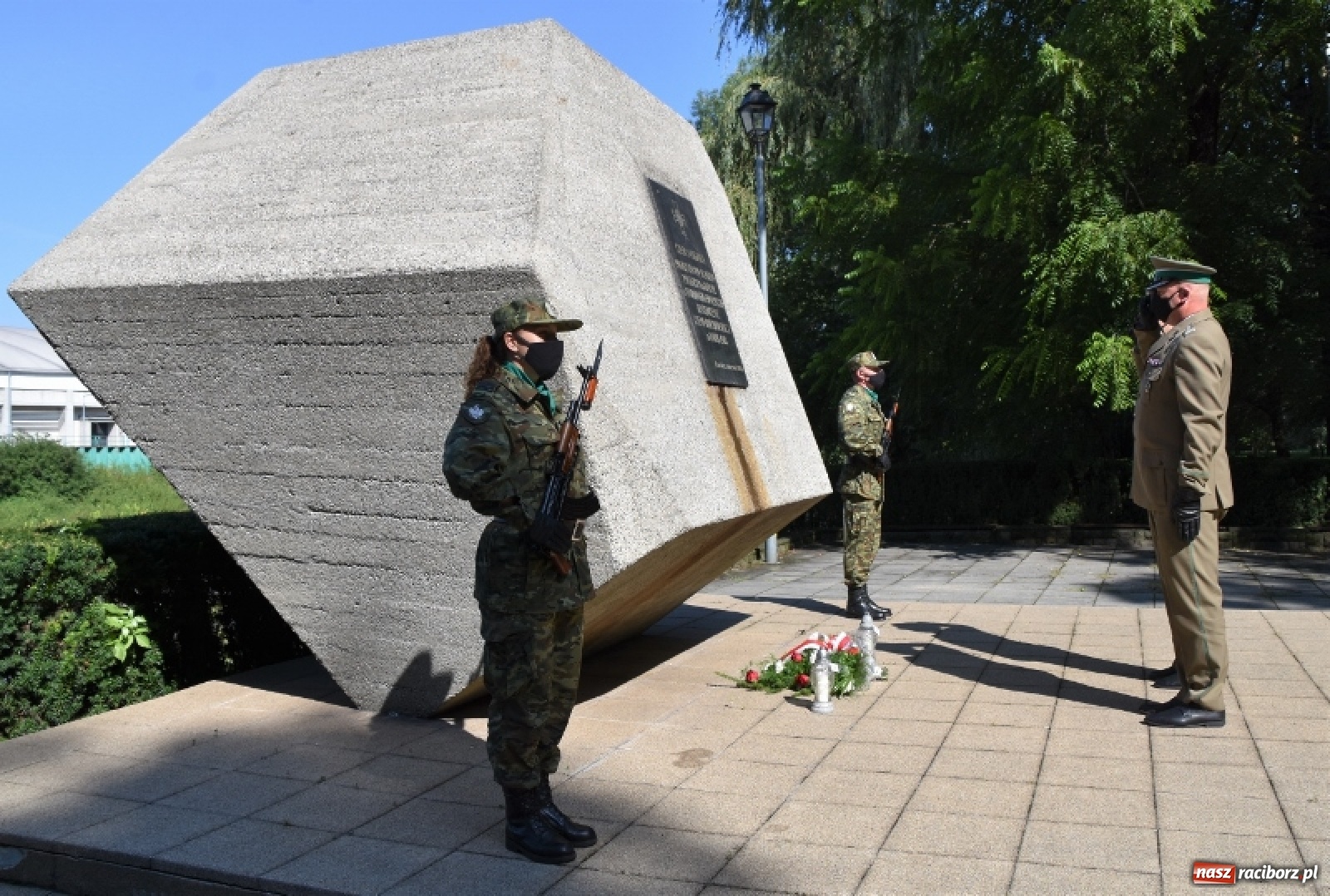 Zdjęcie w galerii na portalu naszraciborz.pl: 100. rocznica wybuchu II Powstania Śląskiego - obchody w Raciborzu wiadomości z regionu