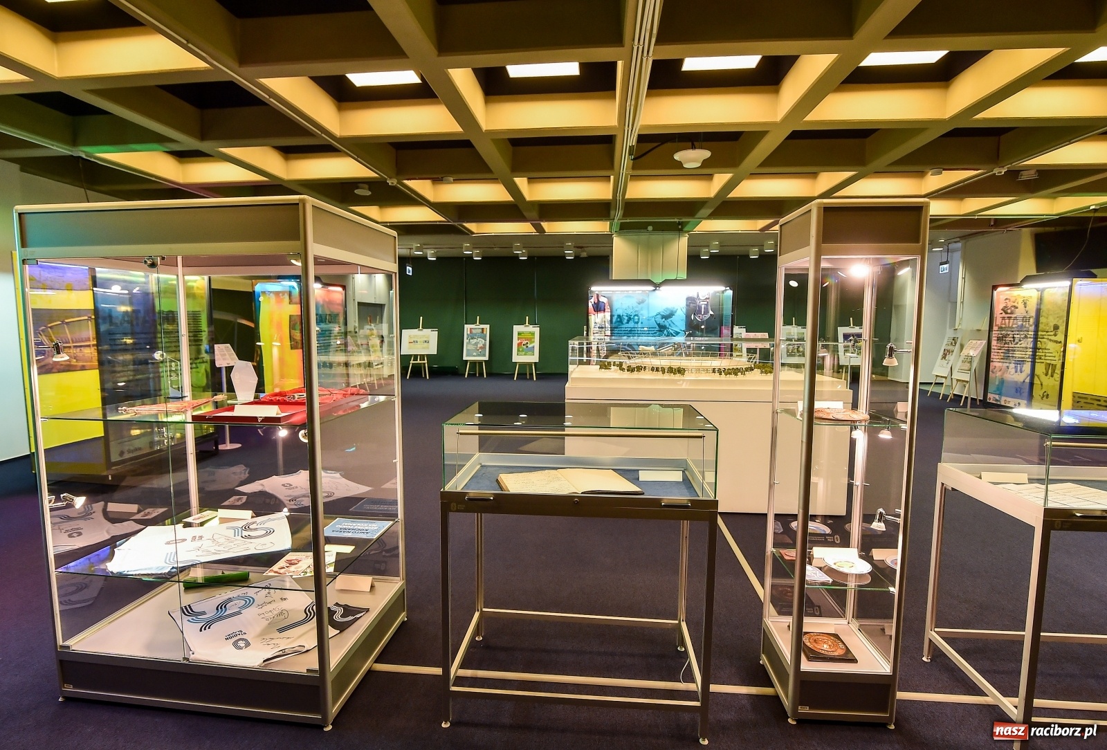 Zdjęcie w galerii na portalu naszraciborz.pl: Stadion Śląski poszukuje eksponatów do Sali Muzealnej wiadomości z regionu