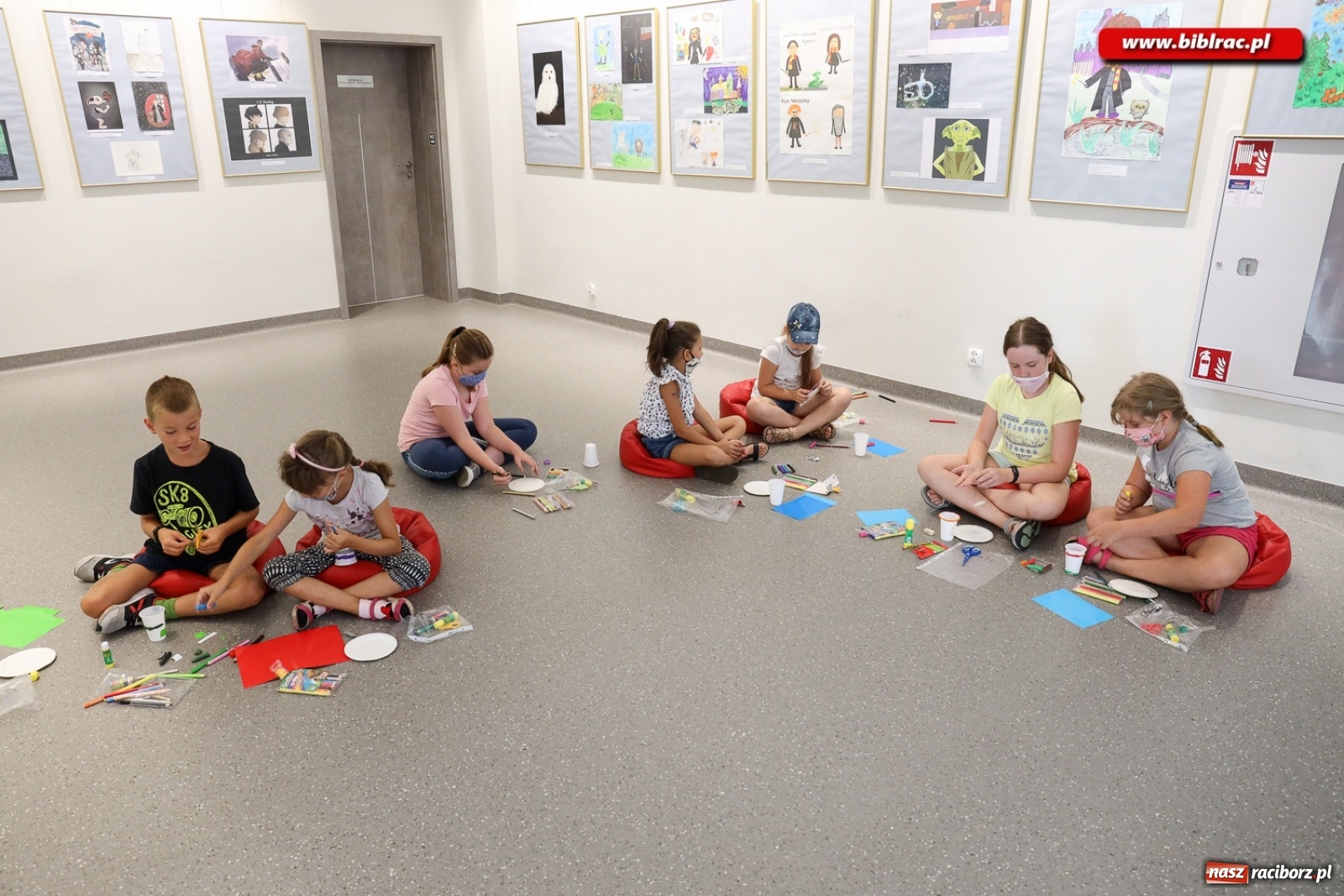 Zdjęcie w galerii na portalu naszraciborz.pl: Przygoda czeka… w bibliotece  wiadomości z regionu