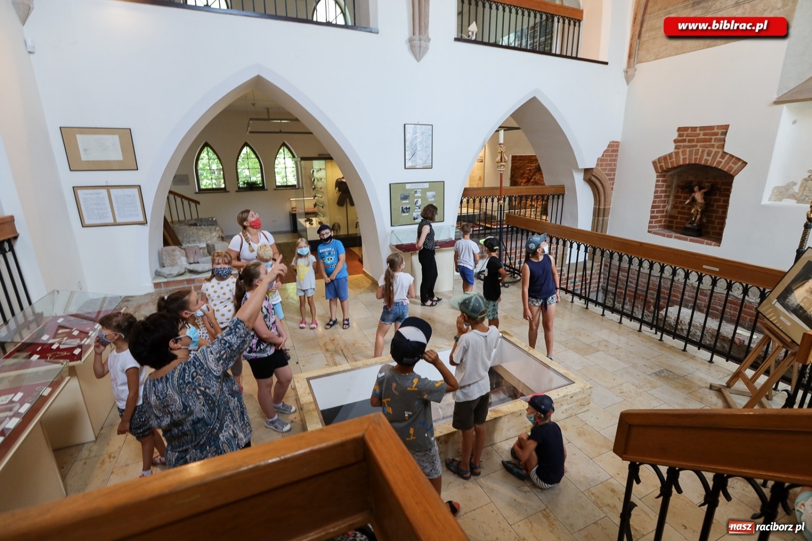 Zdjęcie w galerii na portalu naszraciborz.pl: Przygoda czeka… w bibliotece  wiadomości z regionu