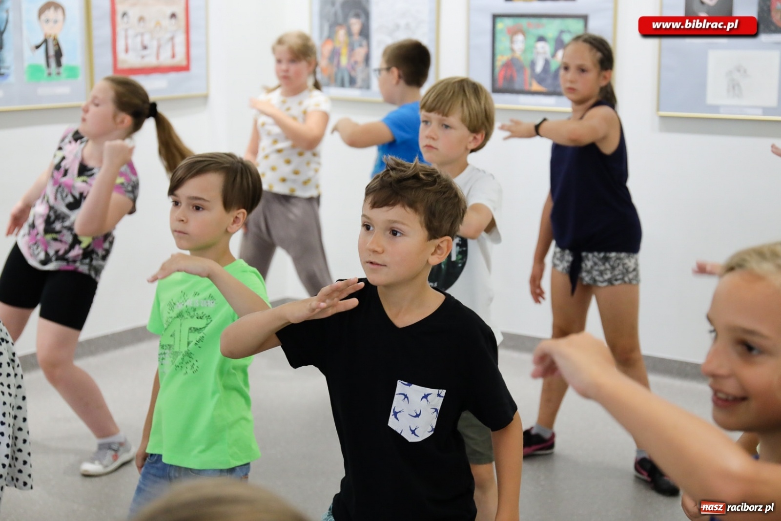 Zdjęcie w galerii na portalu naszraciborz.pl: Przygoda czeka… w bibliotece  wiadomości z regionu