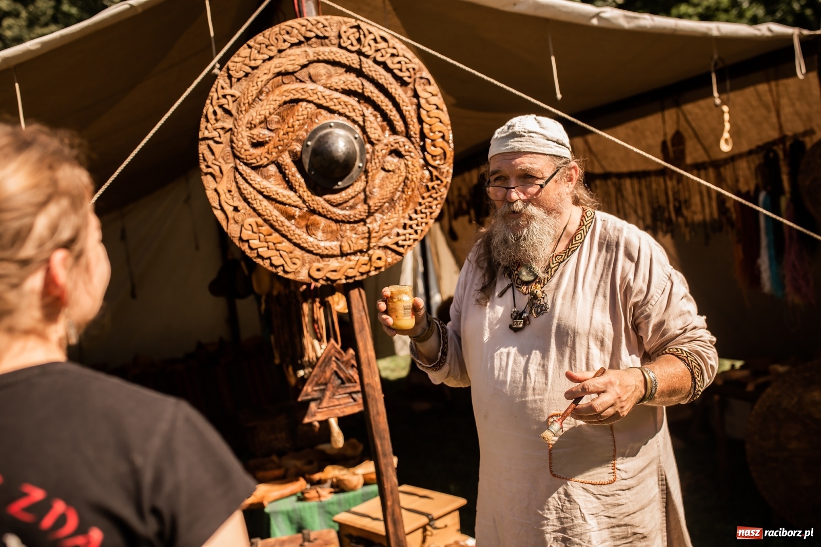 Zdjęcie w galerii na portalu naszraciborz.pl: Ruszył Piknik Na Grodzie z historią w tle [FOTO i WIDEO] wiadomości z regionu