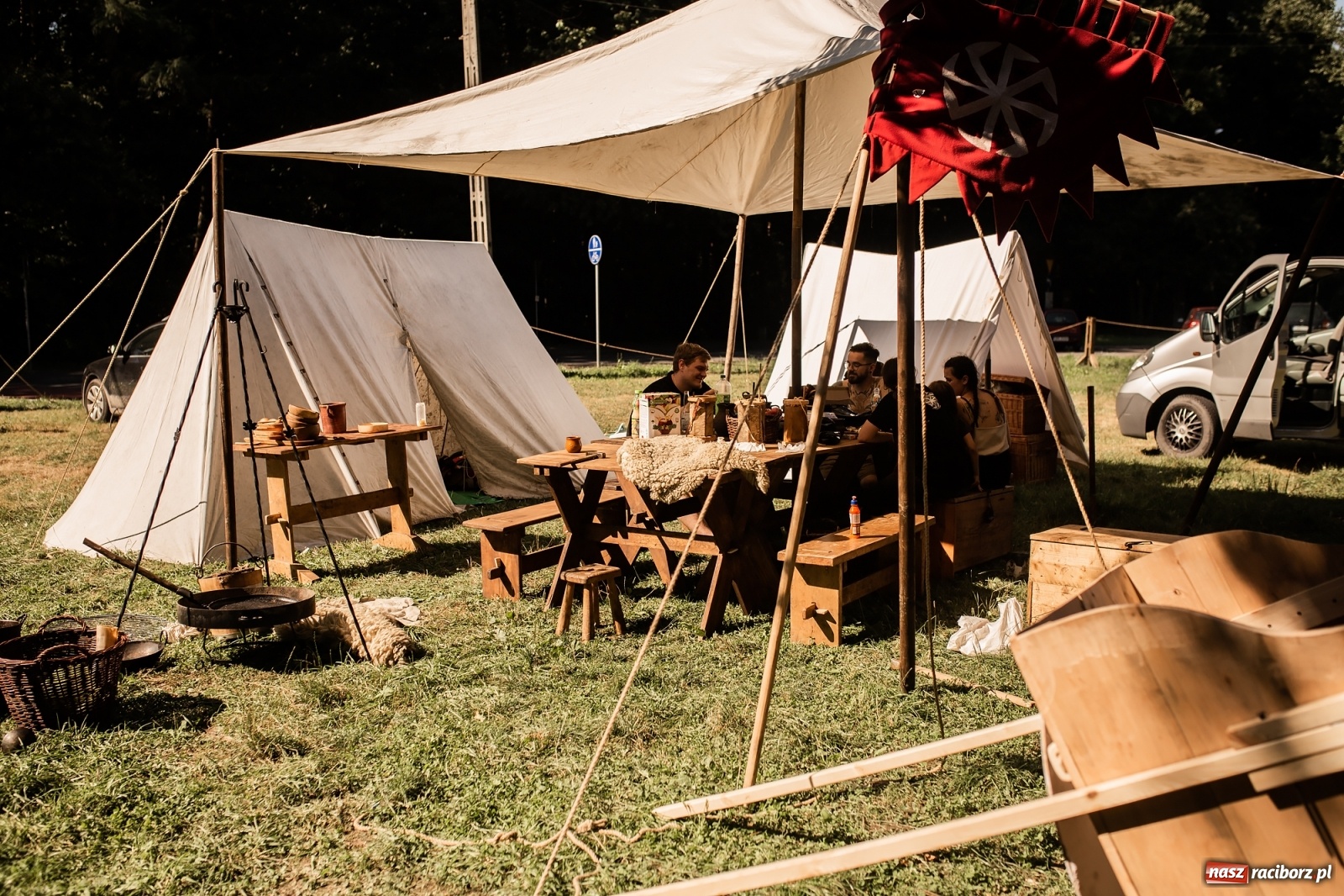 Zdjęcie w galerii na portalu naszraciborz.pl: Ruszył Piknik Na Grodzie z historią w tle [FOTO i WIDEO] wiadomości z regionu
