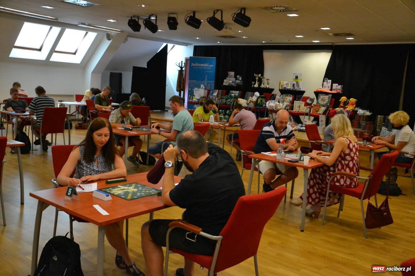 Zdjęcie w galerii na portalu naszraciborz.pl: Ogólnopolskie Mistrzostwa Raciborza w Scrabble na zamku wiadomości z regionu