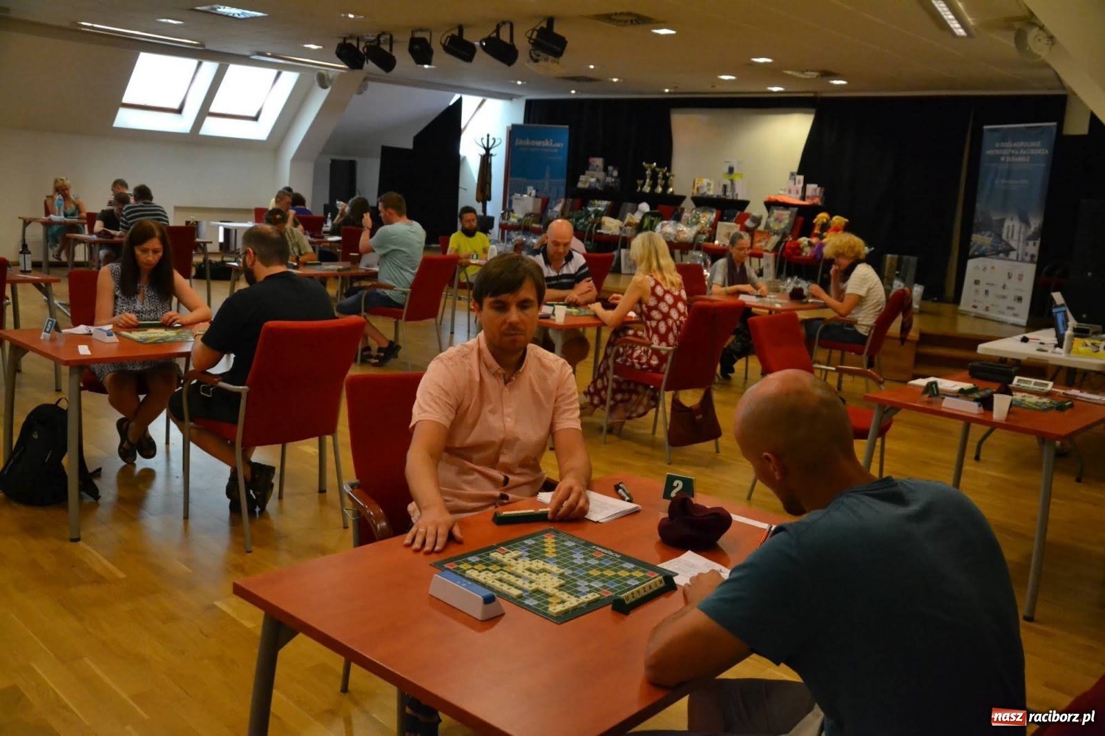 Zdjęcie w galerii na portalu naszraciborz.pl: Ogólnopolskie Mistrzostwa Raciborza w Scrabble na zamku wiadomości z regionu