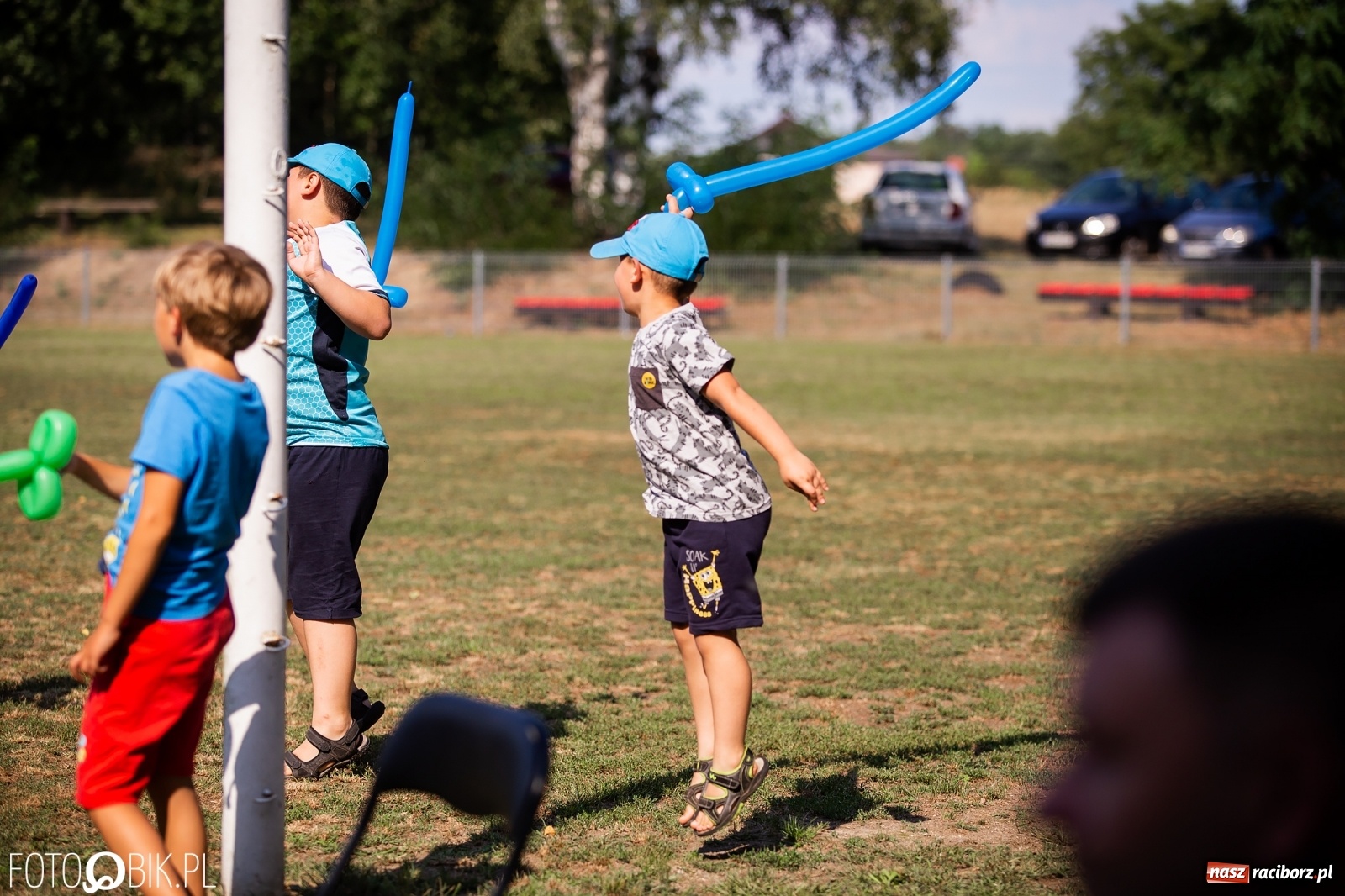 Zdjęcie w galerii na portalu naszraciborz.pl: Objazdowy Festiwal Teatralny na boisku w Babicach [FOTO] wiadomości z regionu