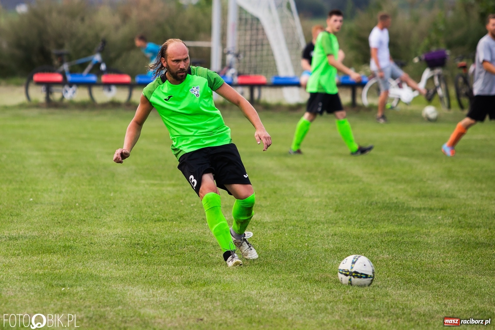 Zdjęcie w galerii na portalu naszraciborz.pl: C klasa. Udana inauguracja Wojnowic [FOTO] wiadomości z regionu