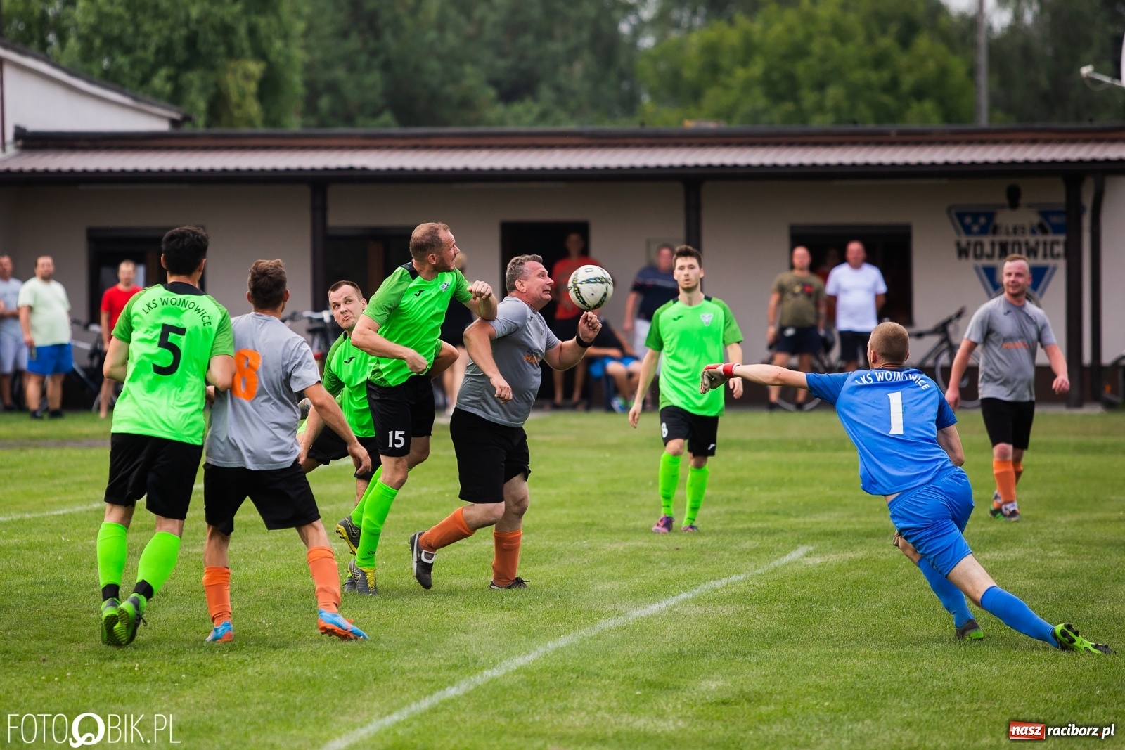 Zdjęcie w galerii na portalu naszraciborz.pl: C klasa. Udana inauguracja Wojnowic [FOTO] wiadomości z regionu