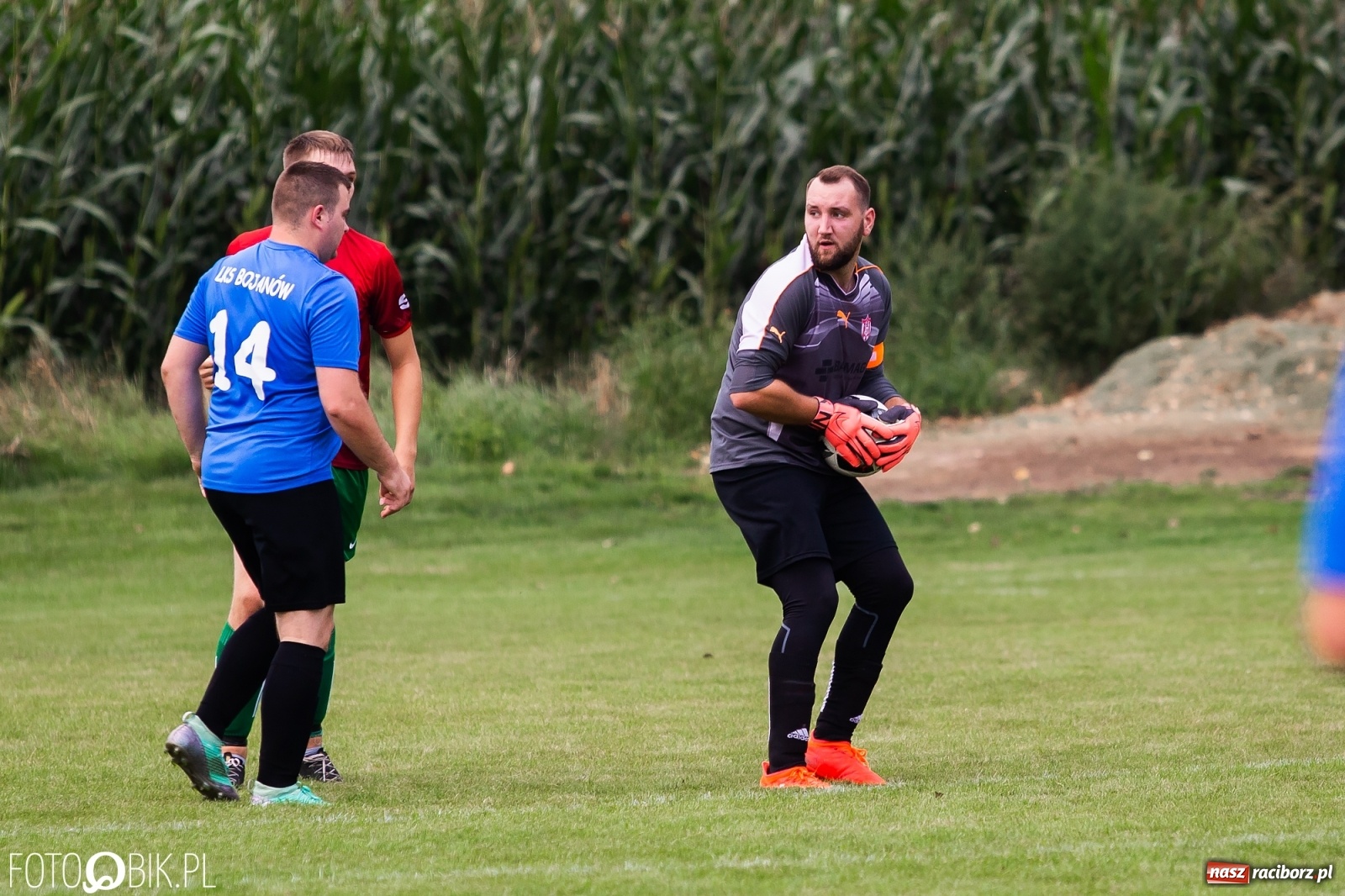 Zdjęcie w galerii na portalu naszraciborz.pl: Kanonada w Bojanowie. Ekipa rezerw Turzy Śląskiej górą [FOTO] wiadomości z regionu
