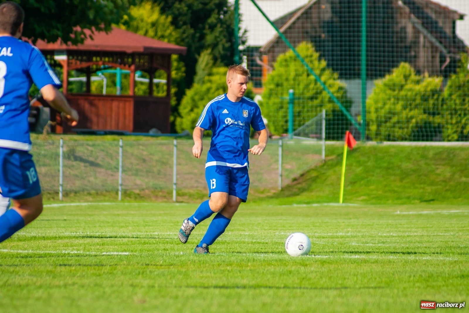 Zdjęcie w galerii na portalu naszraciborz.pl: Kuźnia rozbiła Chałupki. Gospodarze w rozsypce [FOTO i WIDEO] wiadomości z regionu