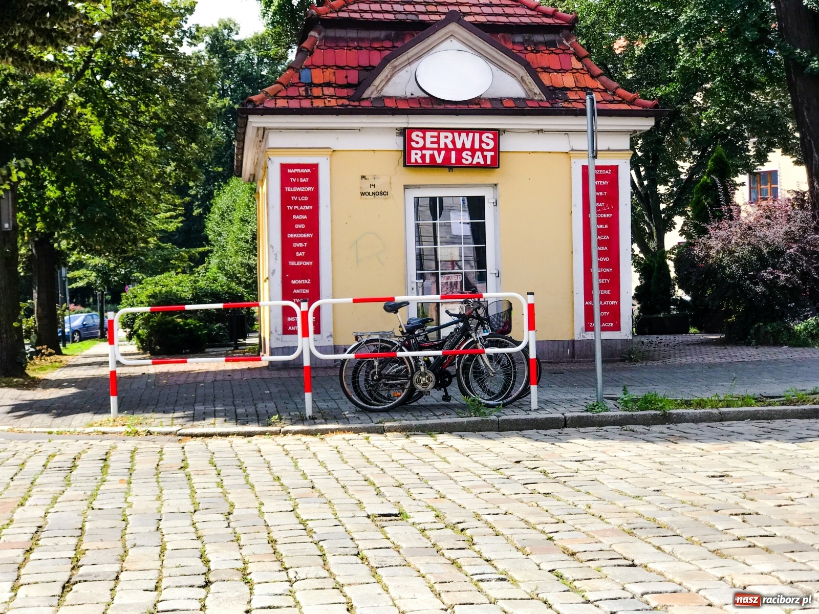 Zdjęcie w galerii na portalu naszraciborz.pl: Projekt nie przewiduje tak banalnej rzeczy jak stojaki!  wiadomości z regionu