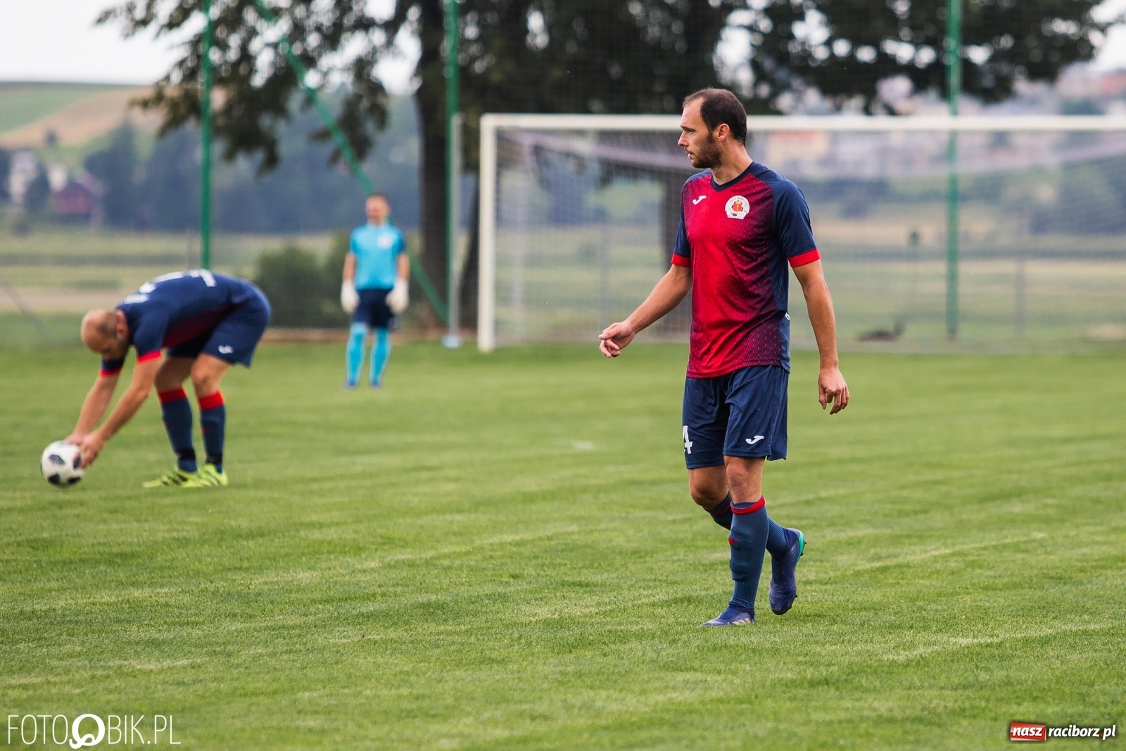 Zdjęcie w galerii na portalu naszraciborz.pl: Niespodzianka w derbach gminy. Krzanowice lepsze od Borucina [FOTO] wiadomości z regionu