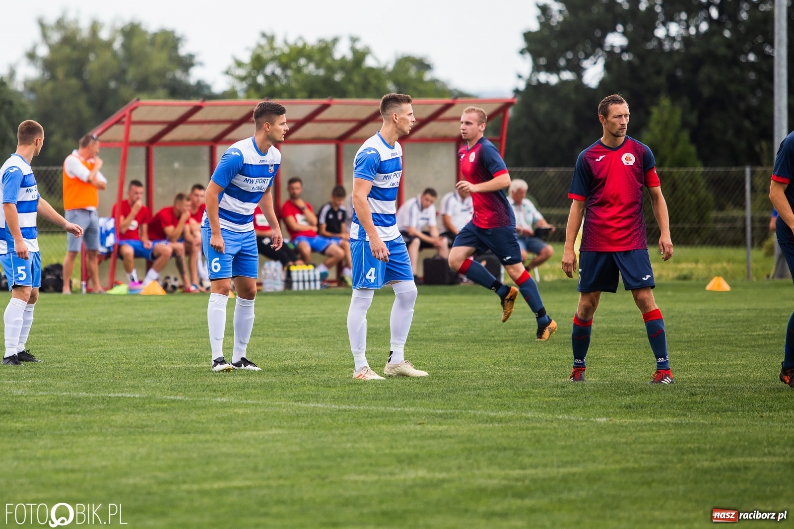 Zdjęcie w galerii na portalu naszraciborz.pl: Niespodzianka w derbach gminy. Krzanowice lepsze od Borucina [FOTO] wiadomości z regionu