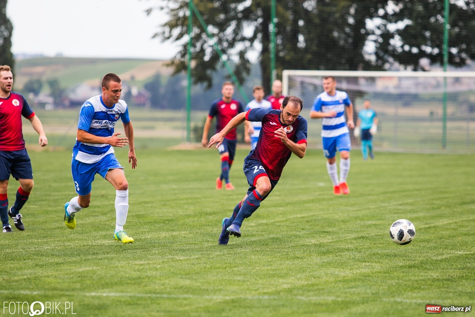 Zdjęcie w galerii na portalu naszraciborz.pl: Niespodzianka w derbach gminy. Krzanowice lepsze od Borucina [FOTO] wiadomości z regionu